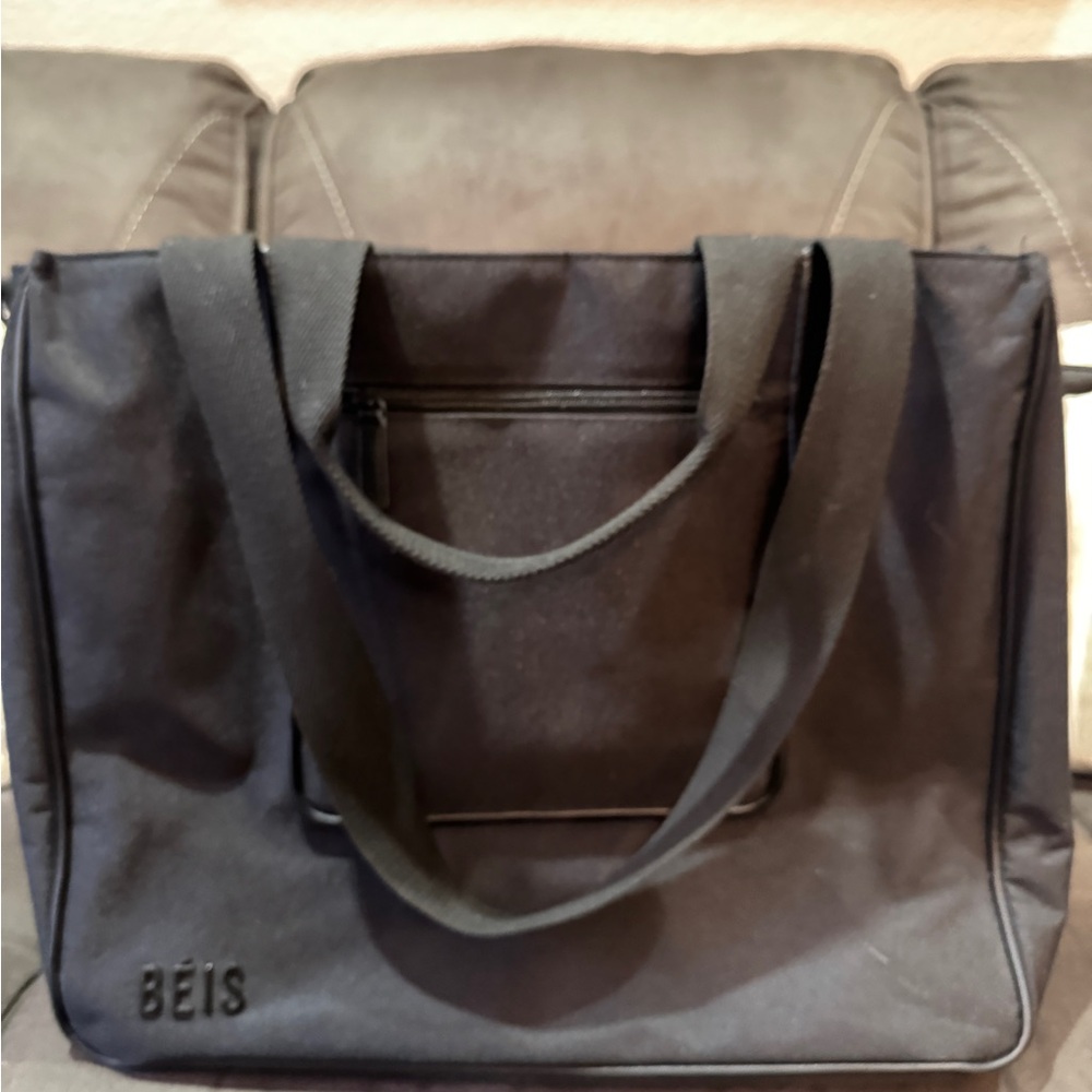 BEIS east to west tote